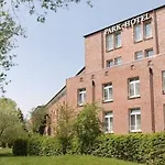 Plaza Premium Parkhotel Hotel 3*