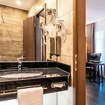 Plaza Premium Parkhotel Hotel 3*