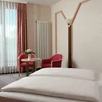 Plaza Premium Parkhotel 3*