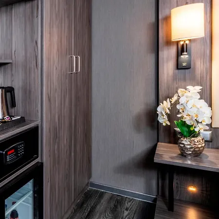 Plaza Premium Parkhotel 3*