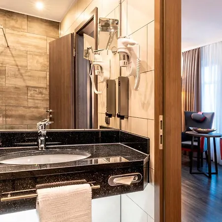 Plaza Premium Parkhotel