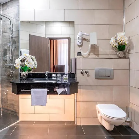 Plaza Premium Parkhotel ホテル 3*