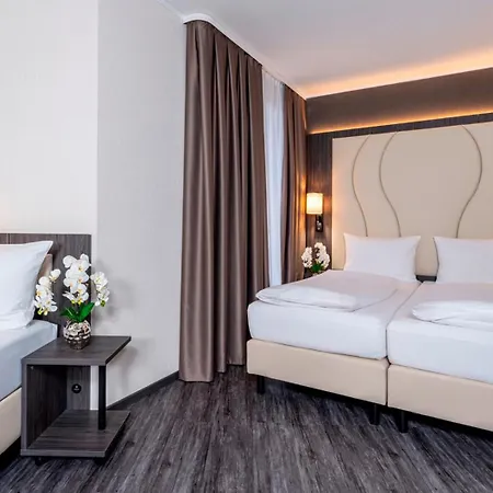 Plaza Premium Parkhotel 3*