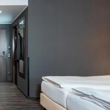 Plaza Premium Parkhotel 3* נורדרשטט