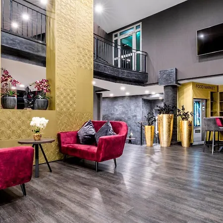 Plaza Premium Parkhotel Szálloda 3*