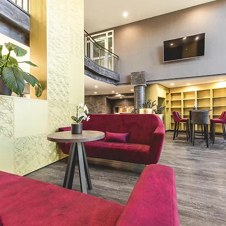 Plaza Premium Parkhotel מלון 3*