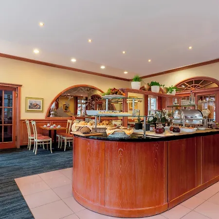 Plaza Premium Parkhotel מלון נורדרשטט