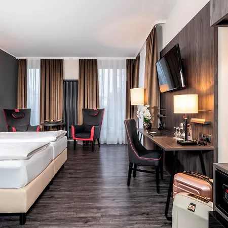 Plaza Premium Parkhotel ホテル 3*