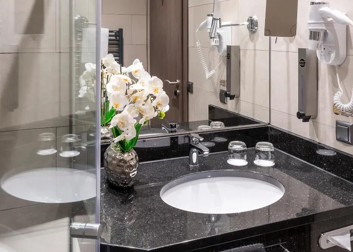 Plaza Premium Parkhotel فندق