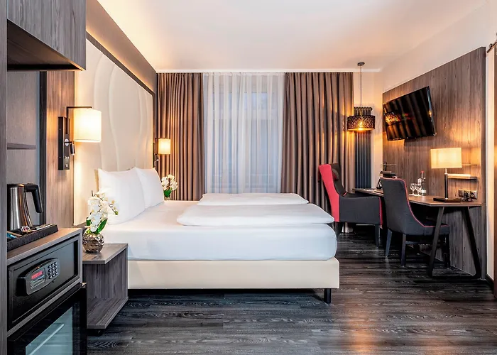 Plaza Premium Parkhotel Hotel