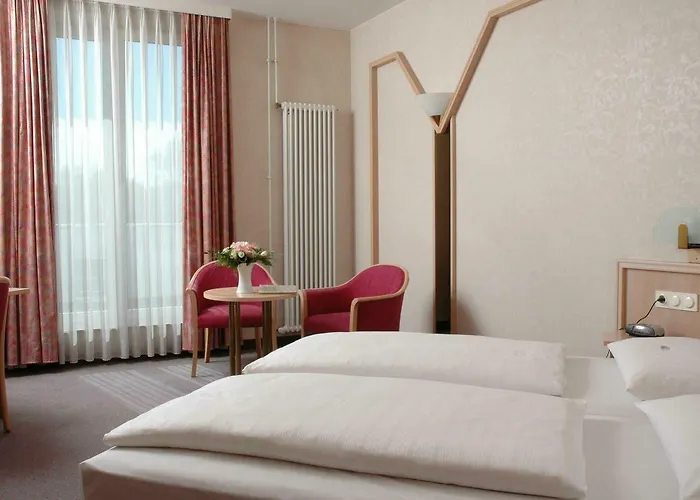 Plaza Premium Parkhotel 3*