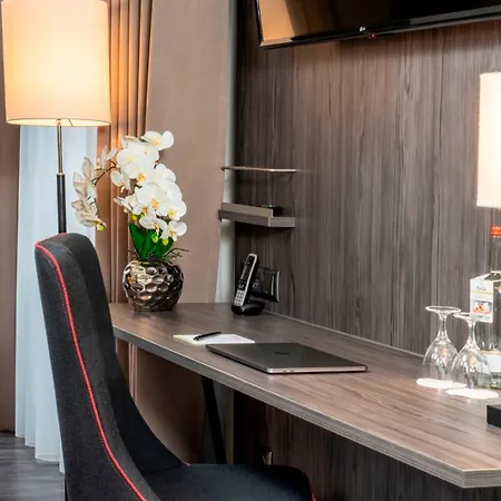 Plaza Premium Parkhotel 3* Norderstedt
