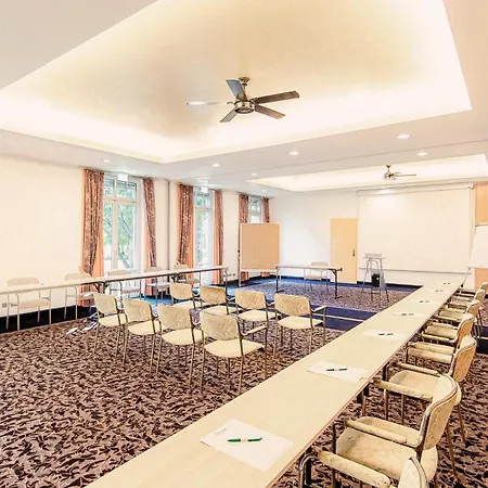 Hotel Plaza Premium Parkhotel